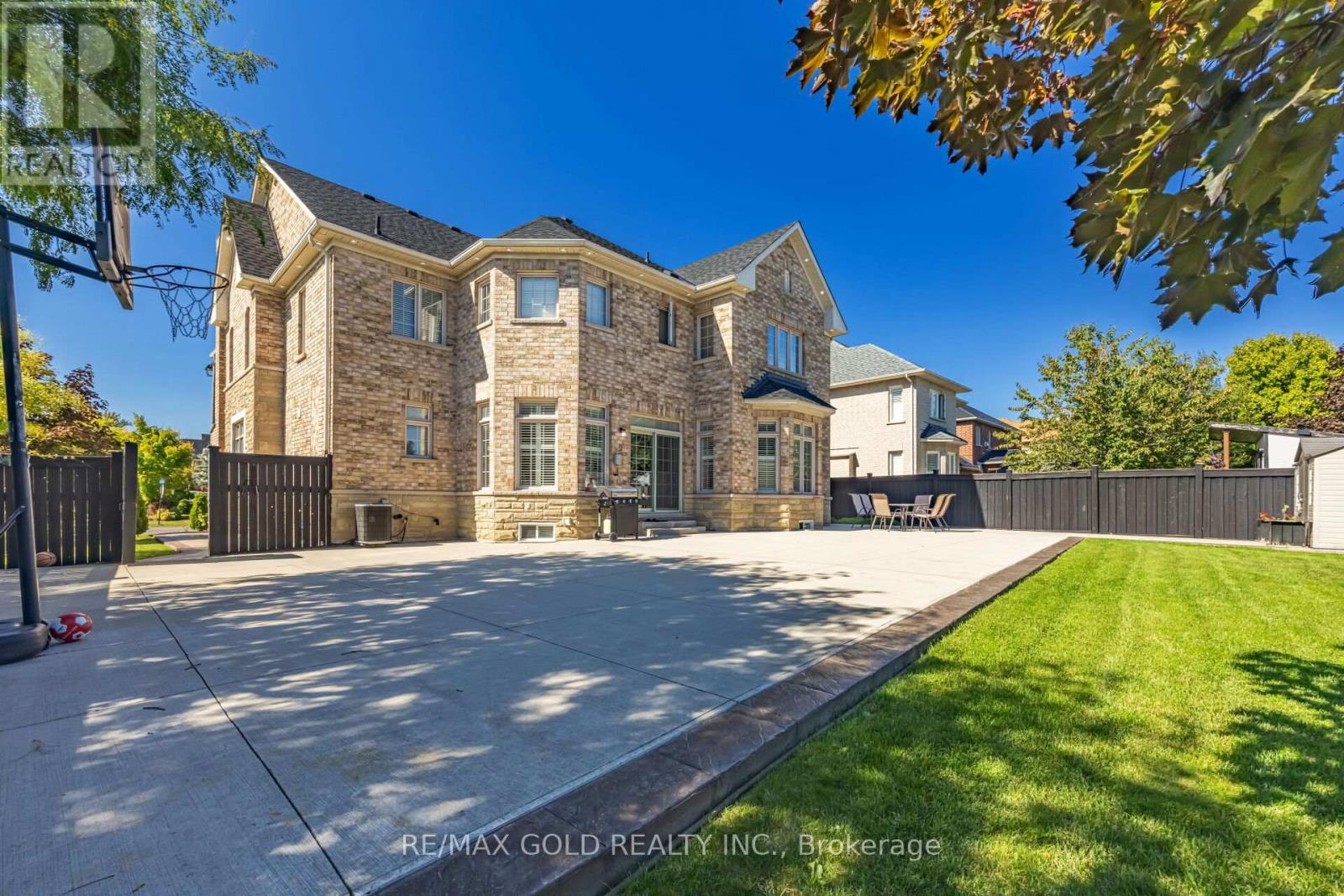 19 Eiffel Boulevard N, Brampton, Ontario  L6P 1V9 - Photo 47 - W12456771