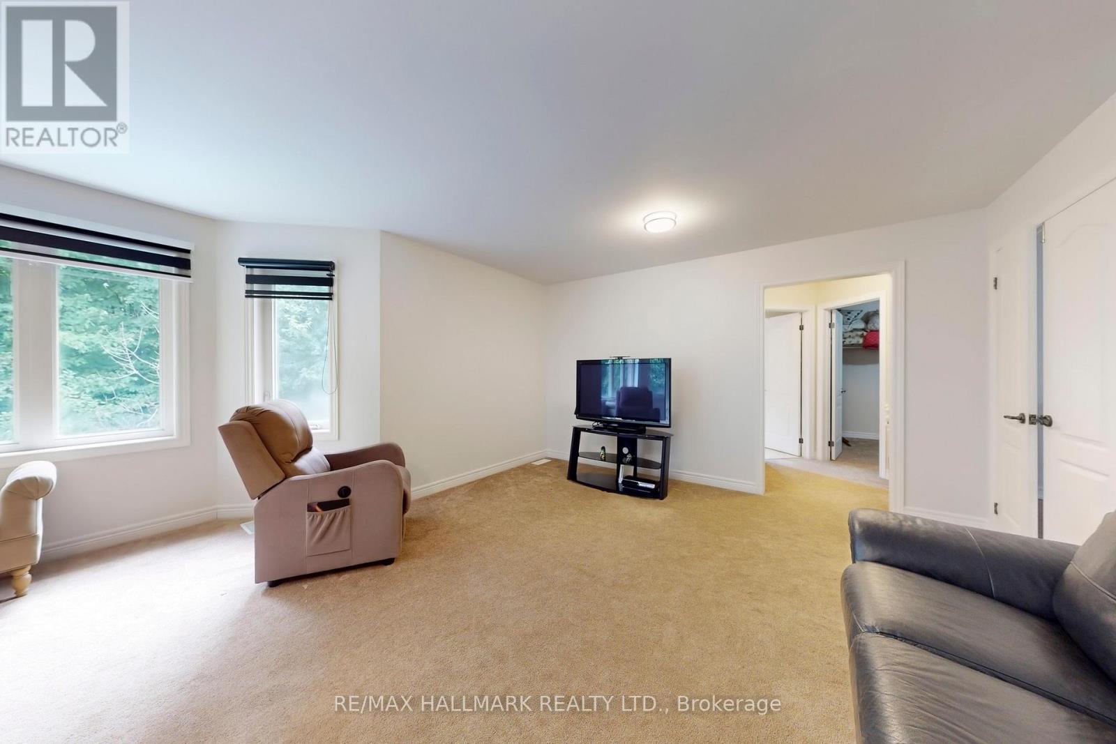 33 Borland Crescent, Caledon, Ontario  L7C 3M4 - Photo 32 - W12456776
