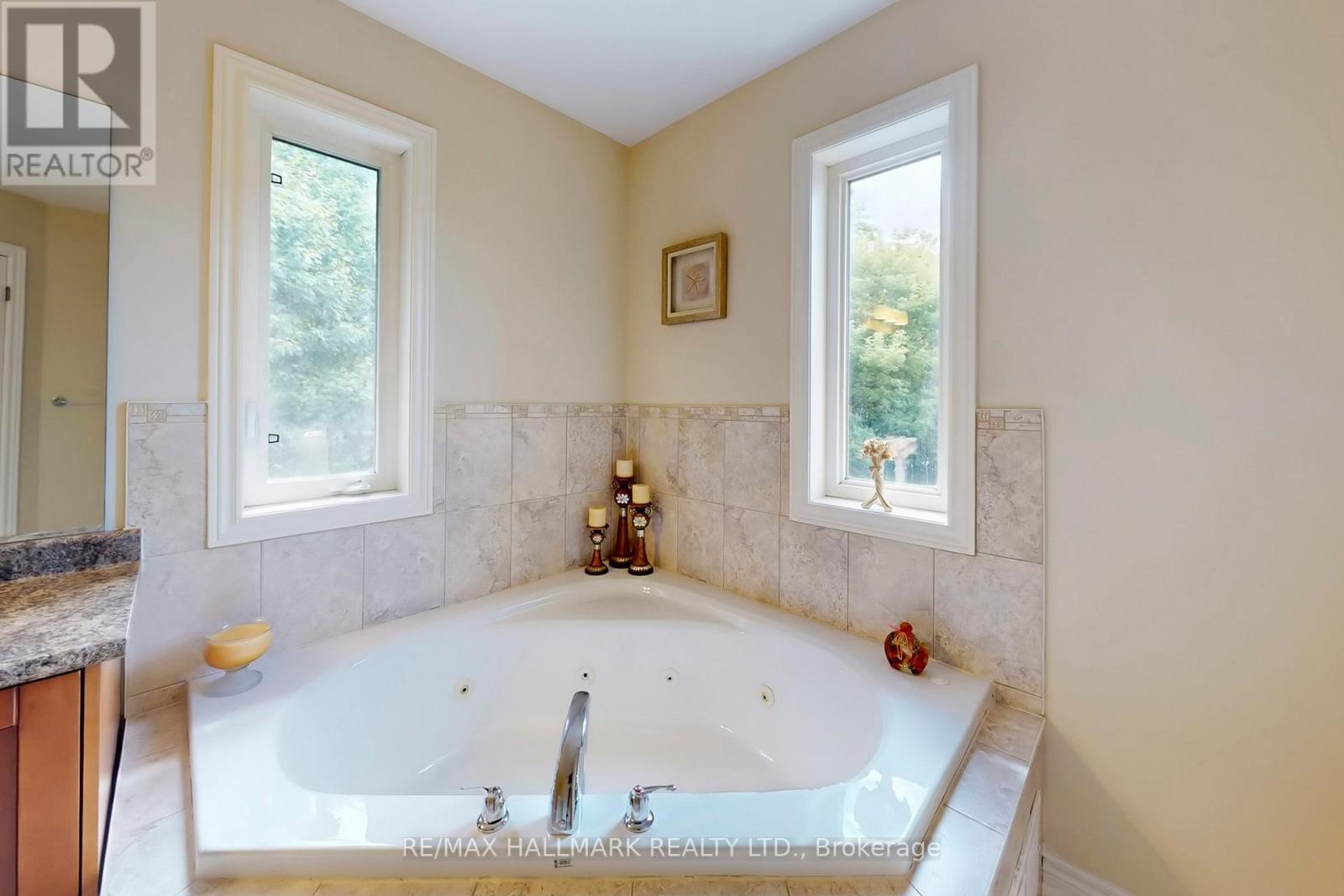 33 Borland Crescent, Caledon, Ontario  L7C 3M4 - Photo 35 - W12456776