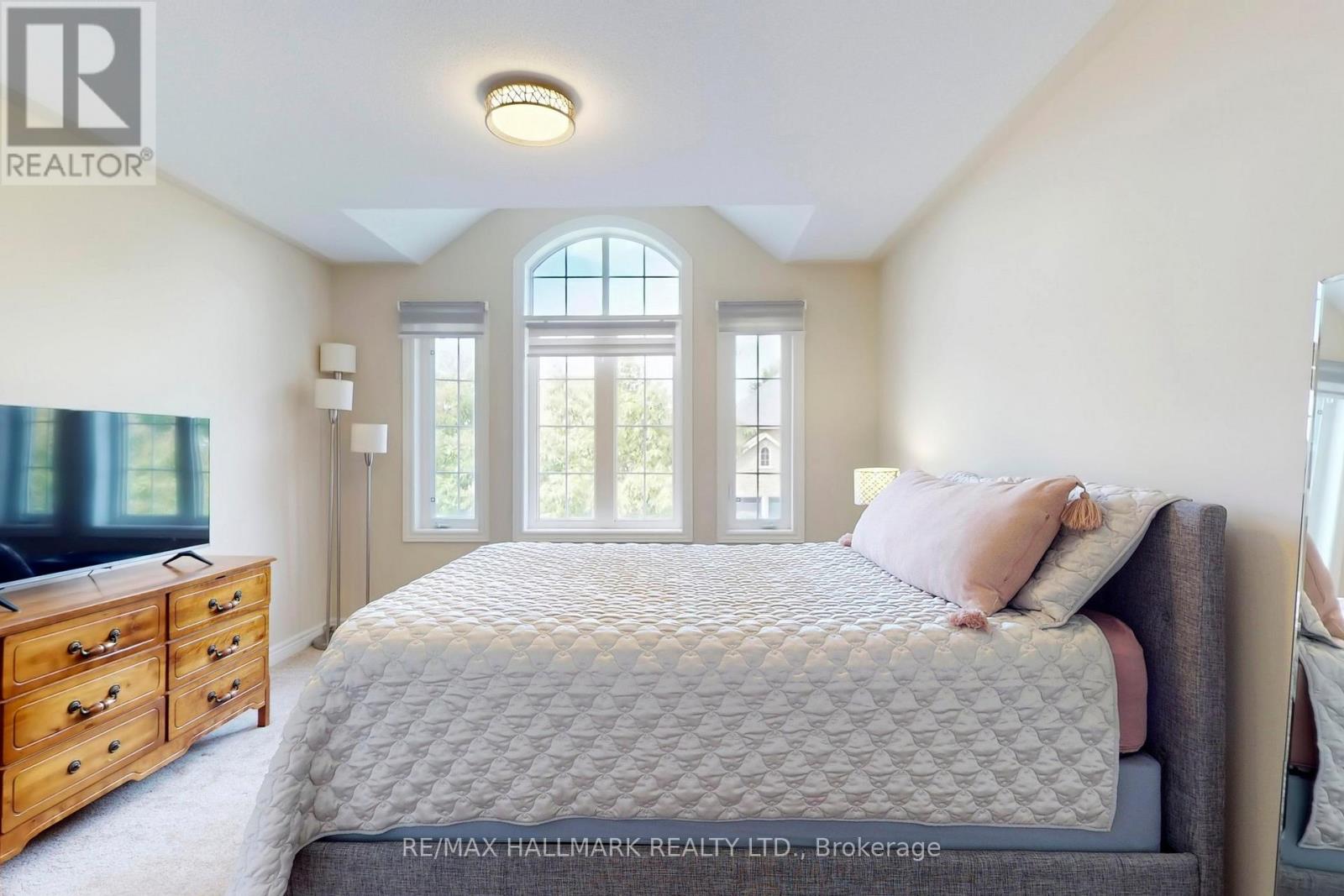 33 Borland Crescent, Caledon, Ontario  L7C 3M4 - Photo 42 - W12456776