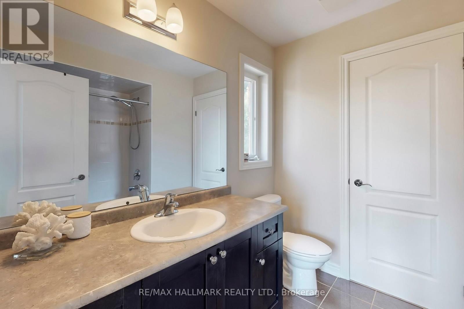 33 Borland Crescent, Caledon, Ontario  L7C 3M4 - Photo 44 - W12456776