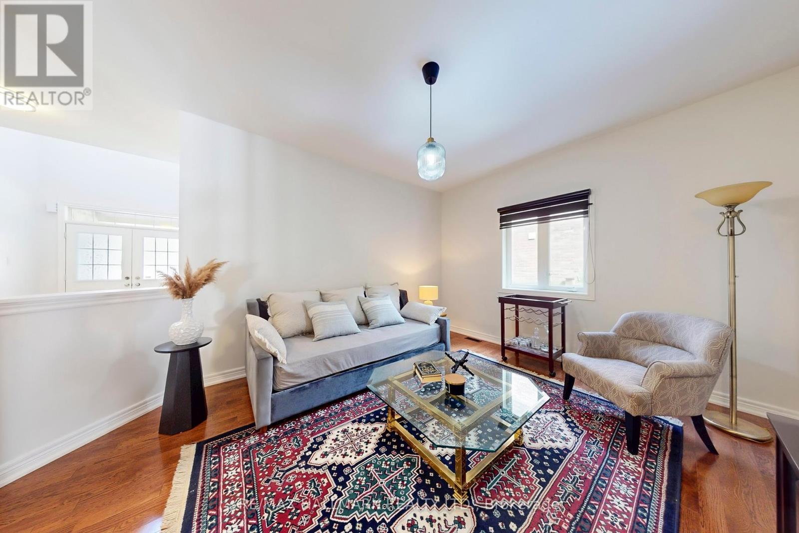 33 Borland Crescent, Caledon, Ontario  L7C 3M4 - Photo 7 - W12456776