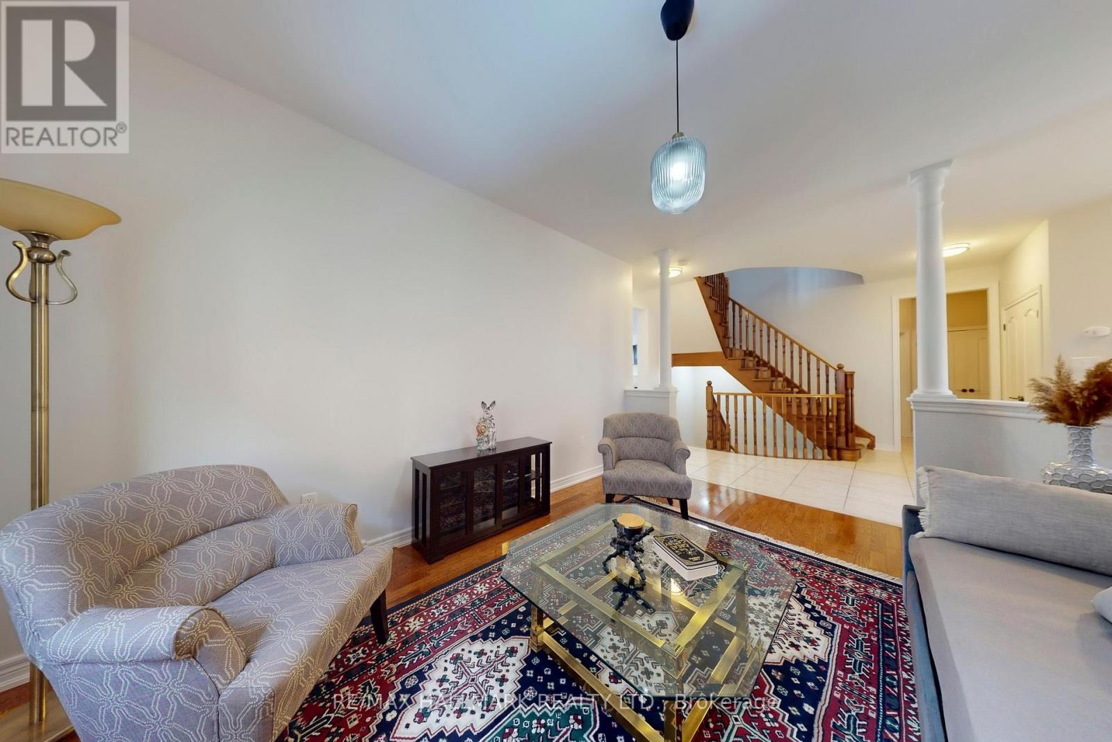 33 Borland Crescent, Caledon, Ontario  L7C 3M4 - Photo 8 - W12456776