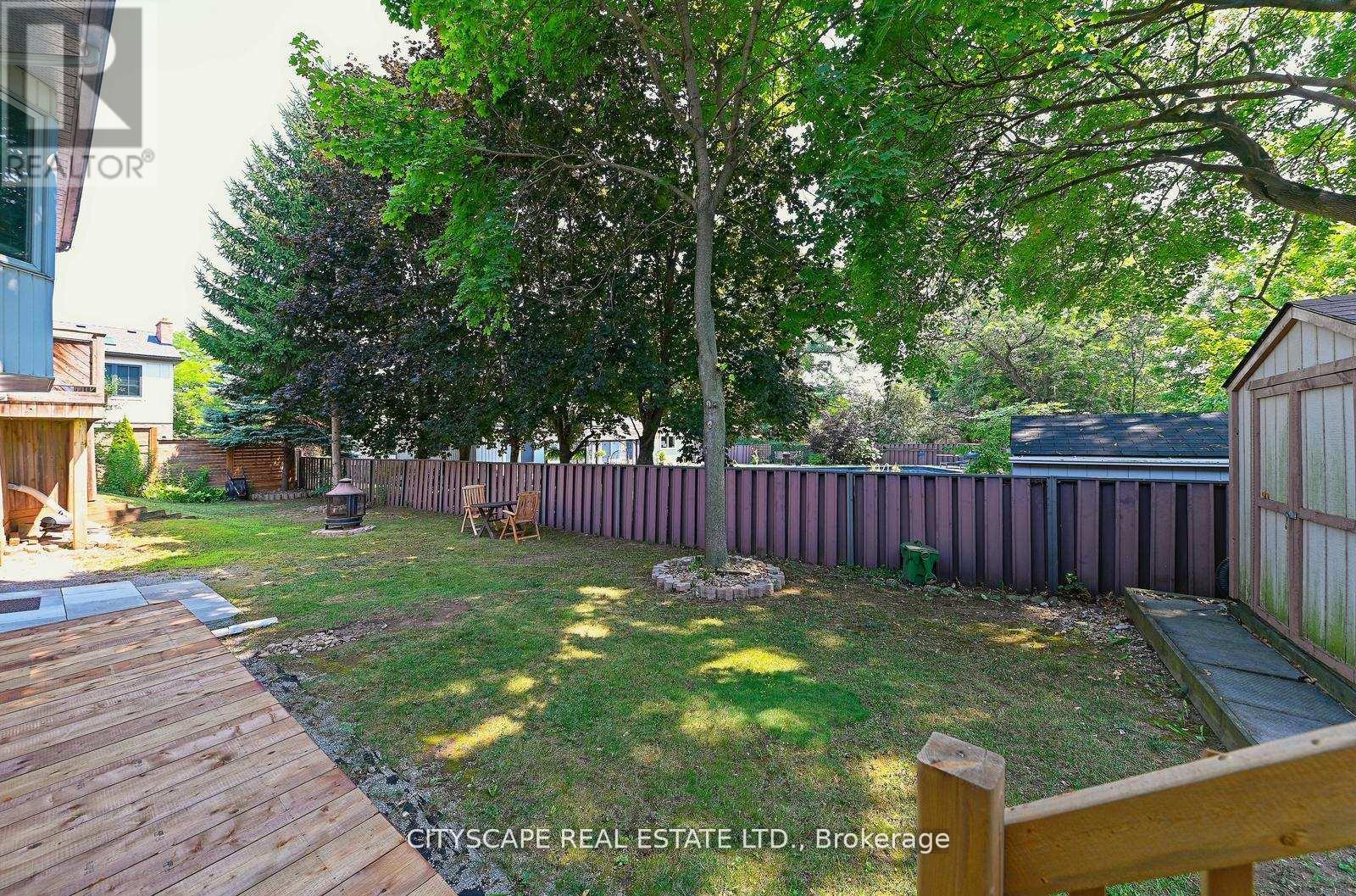 354 Plains Road W, Burlington, Ontario  L7T 1G5 - Photo 6 - W12456797