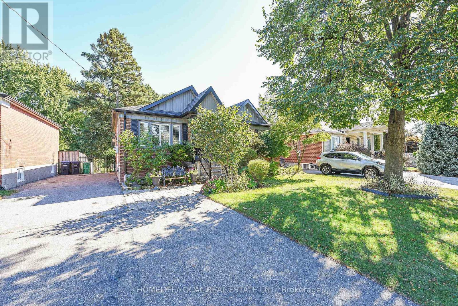 570 EXBURY CRESCENT, Mississauga, Ontario