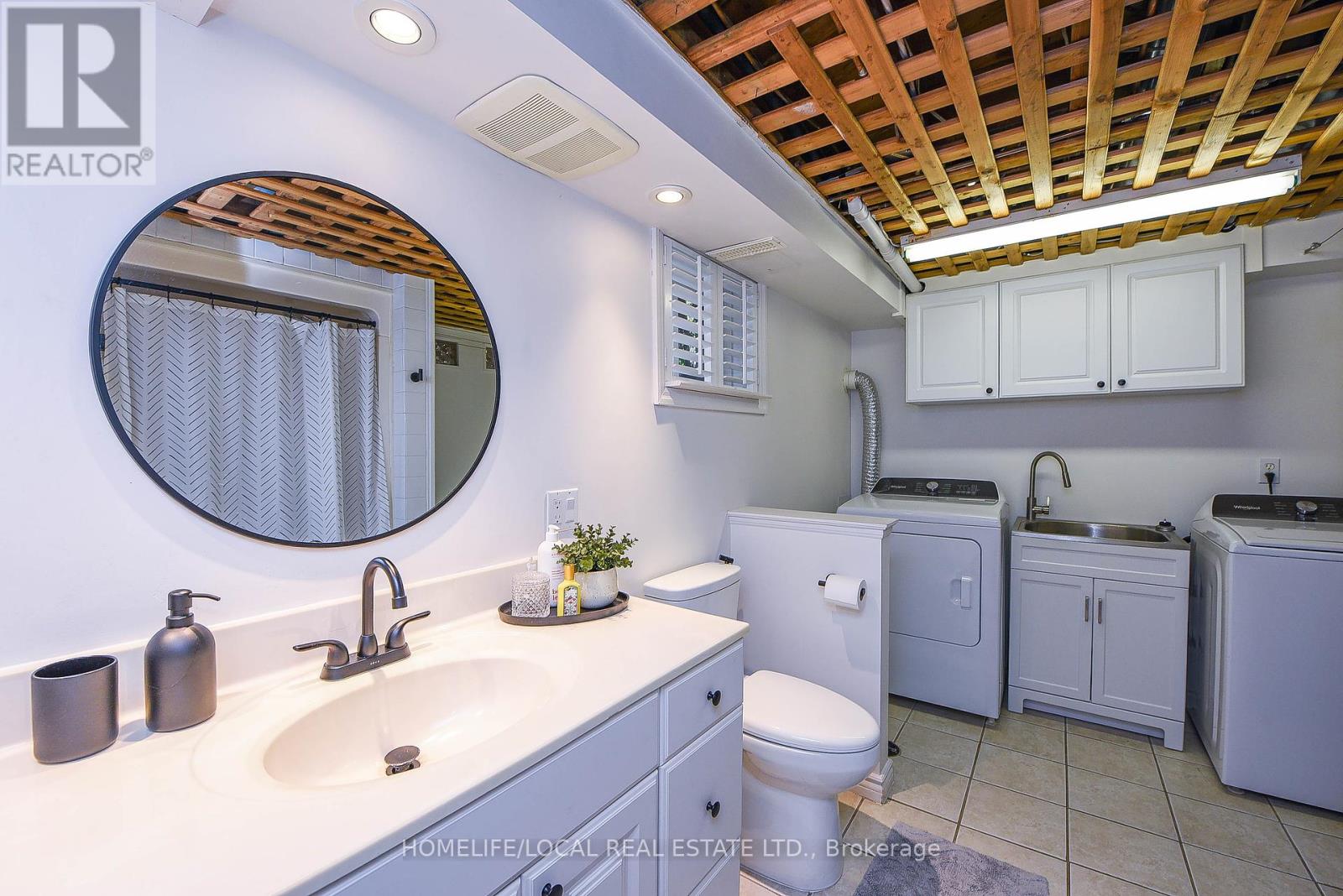 570 Exbury Crescent, Mississauga, Ontario  L5G 2P4 - Photo 16 - W12456823
