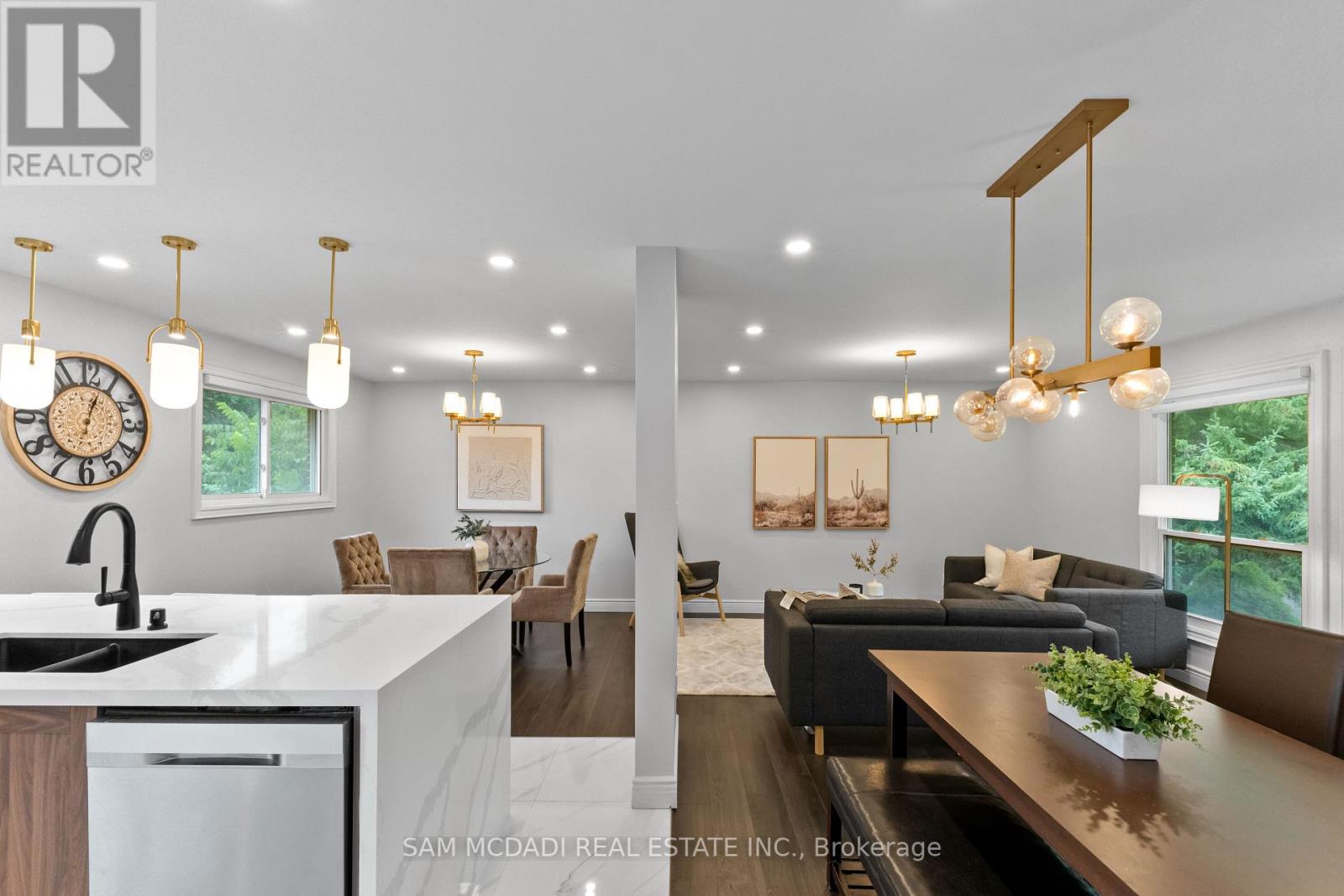 7209 Fayette Circle, Mississauga, Ontario  L5N 1Y5 - Photo 6 - W12456844