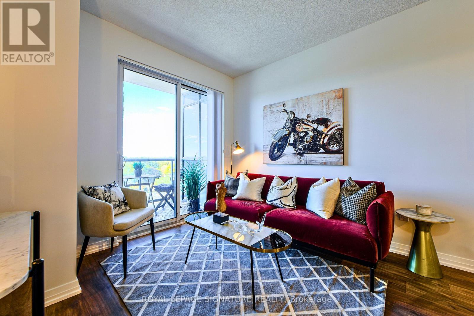 714 - 50 Thomas Riley Road, Toronto, Ontario  M9B 0C5 - Photo 4 - W12456869