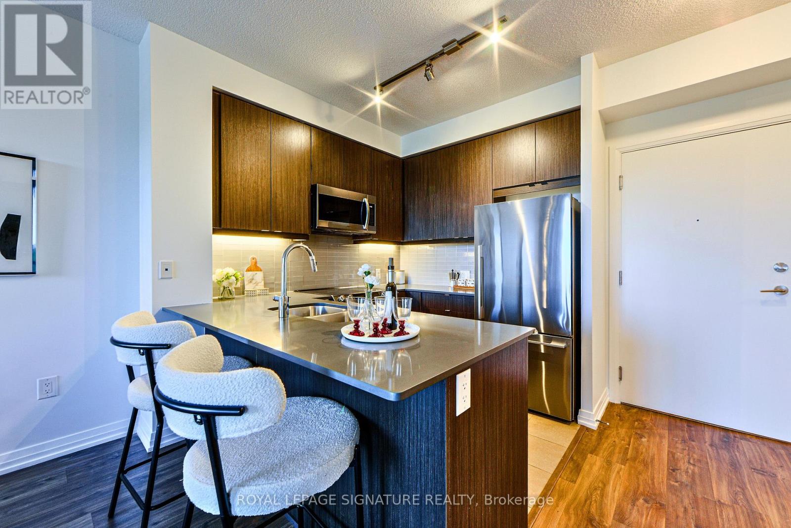 714 - 50 Thomas Riley Road, Toronto, Ontario  M9B 0C5 - Photo 8 - W12456869