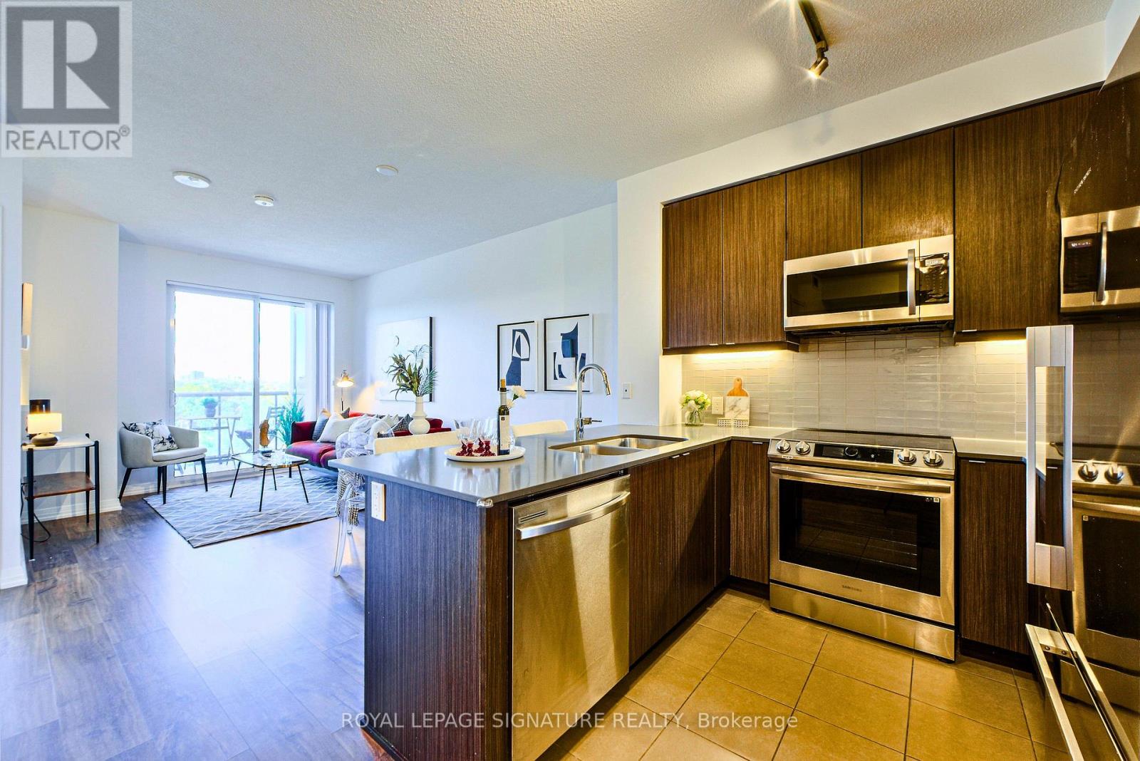 714 - 50 Thomas Riley Road, Toronto, Ontario  M9B 0C5 - Photo 9 - W12456869