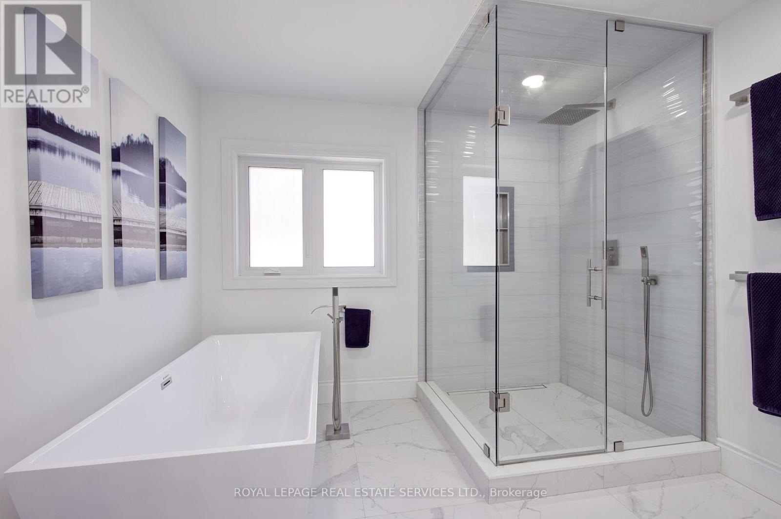 1079 Skyvalley Crescent, Oakville, Ontario  L6M 3L2 - Photo 24 - W12456880