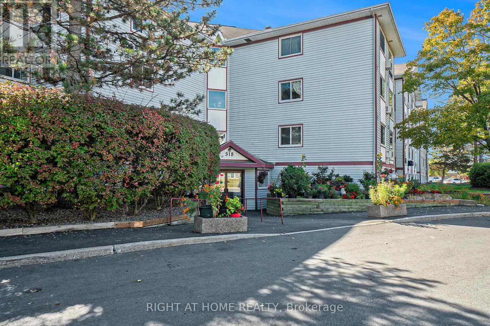 107 - 318 Lorry Greenberg Drive, Ottawa, Ontario  K1T 2R5 - Photo 22 - X12456893