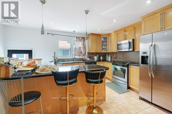 1753 Heron Road, Ottawa, Ontario  K1V 6A2 - Photo 7 - X12456928
