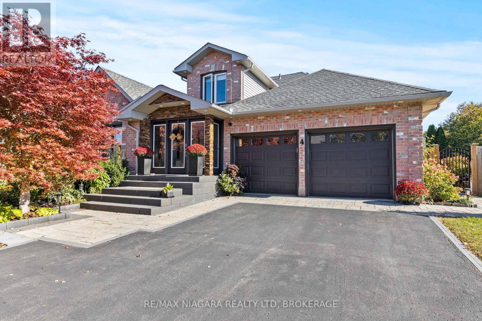 4 Karsam Court, Niagara-On-The-Lake, Ontario  L0S 1J0 - Photo 1 - X12456908