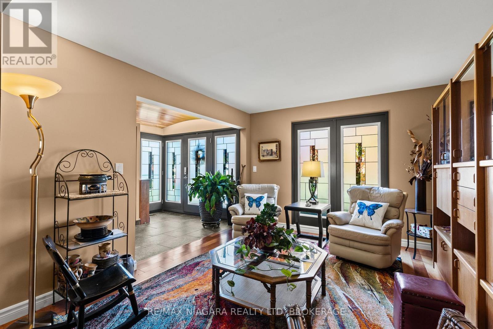 4 Karsam Court, Niagara-On-The-Lake (Town), Ontario  L0S 1J0 - Photo 16 - X12456908