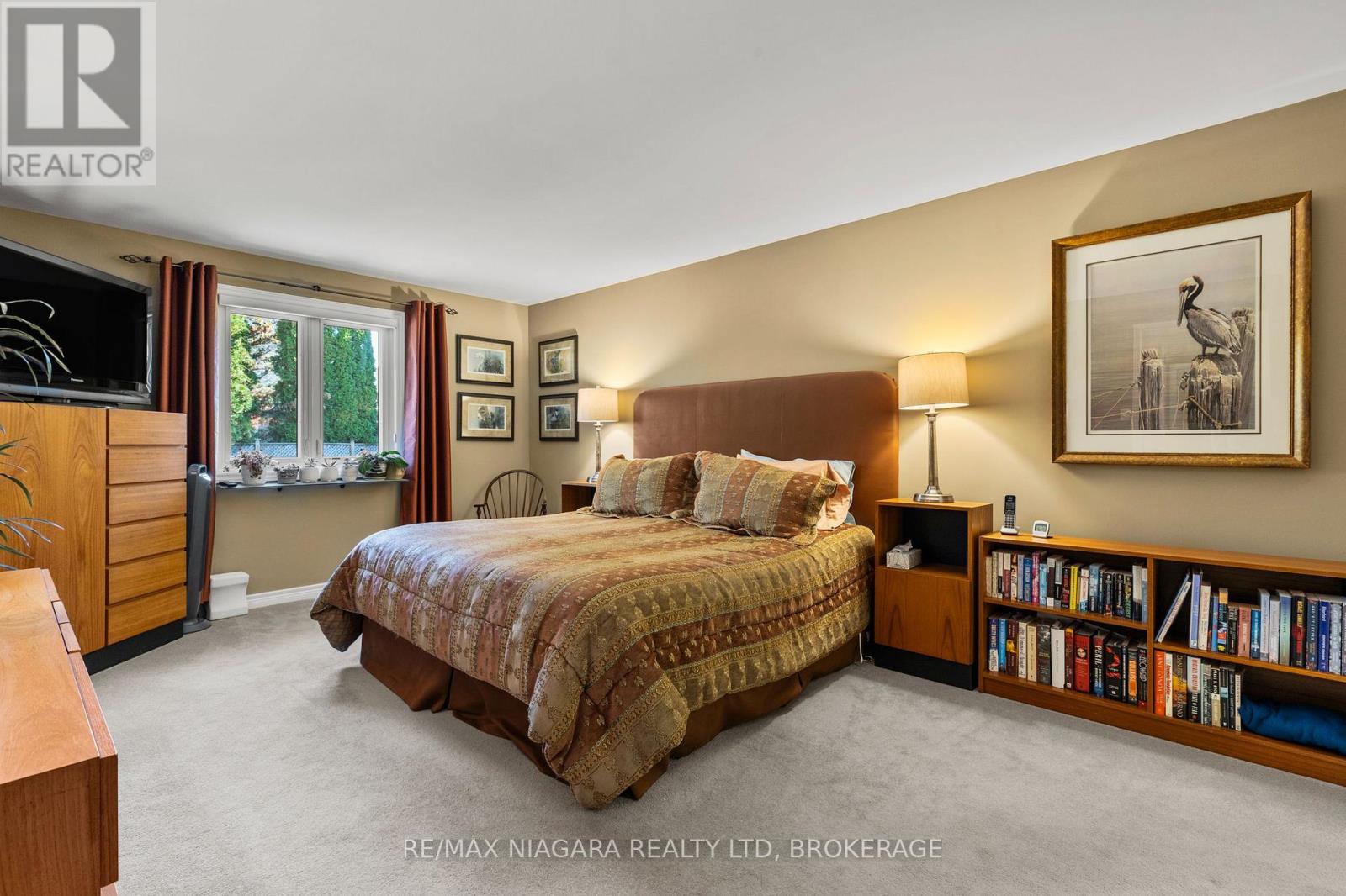 4 Karsam Court, Niagara-On-The-Lake (Town), Ontario  L0S 1J0 - Photo 17 - X12456908