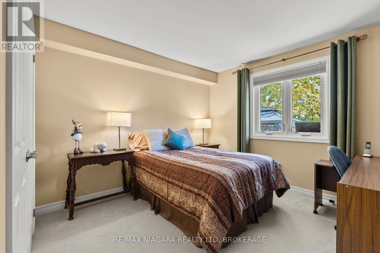 4 Karsam Court, Niagara-On-The-Lake (Town), Ontario  L0S 1J0 - Photo 19 - X12456908