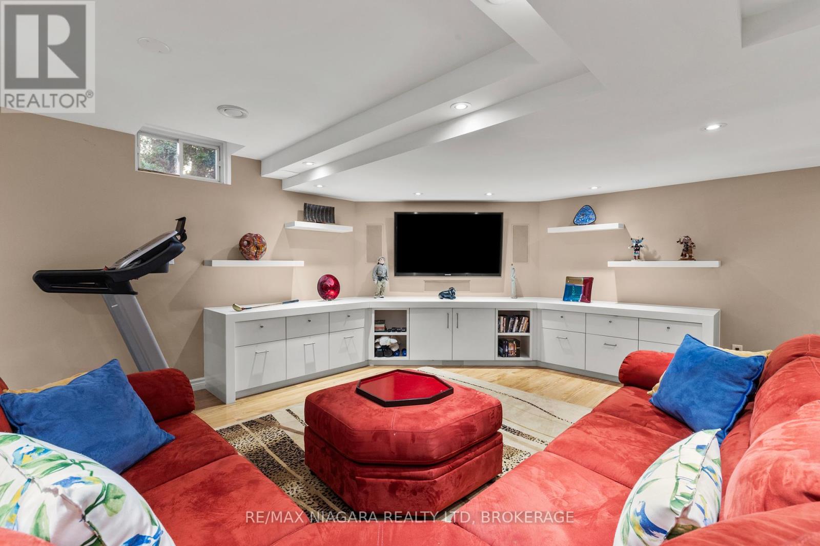 4 Karsam Court, Niagara-On-The-Lake (Town), Ontario  L0S 1J0 - Photo 32 - X12456908