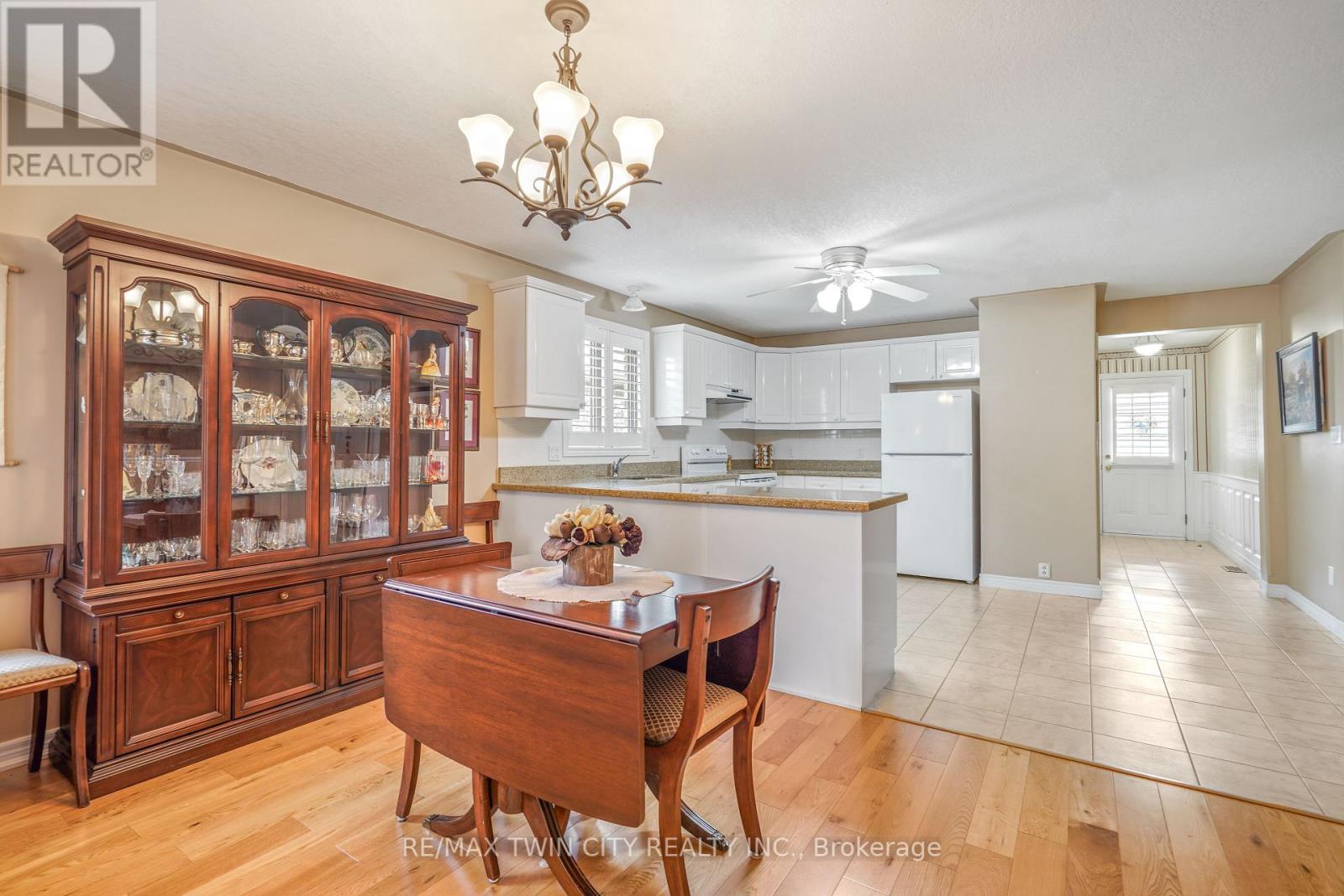 8 - 25 Cobden Court, Brantford, Ontario  N3R 8B5 - Photo 15 - X12456822