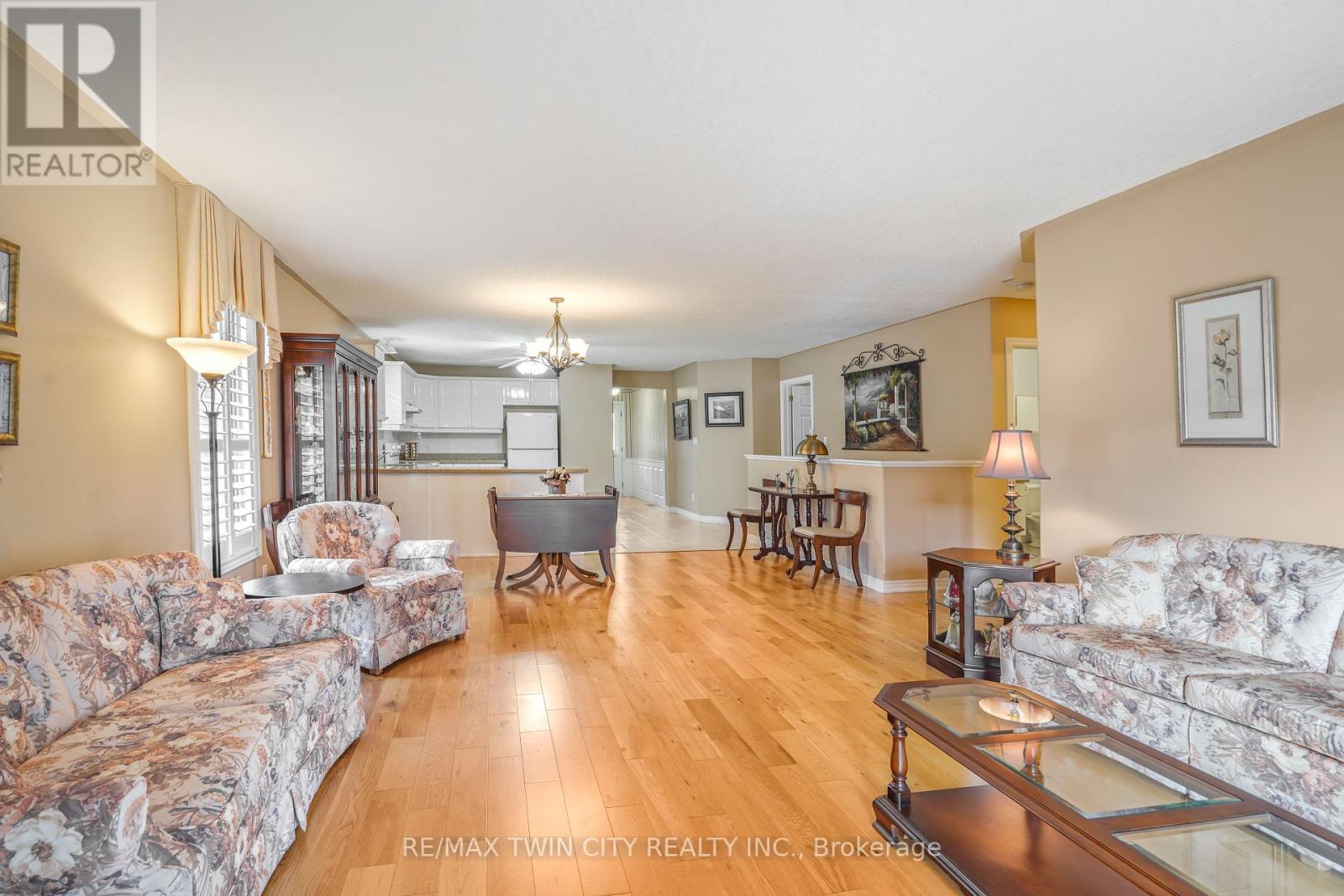 8 - 25 Cobden Court, Brantford, Ontario  N3R 8B5 - Photo 18 - X12456822