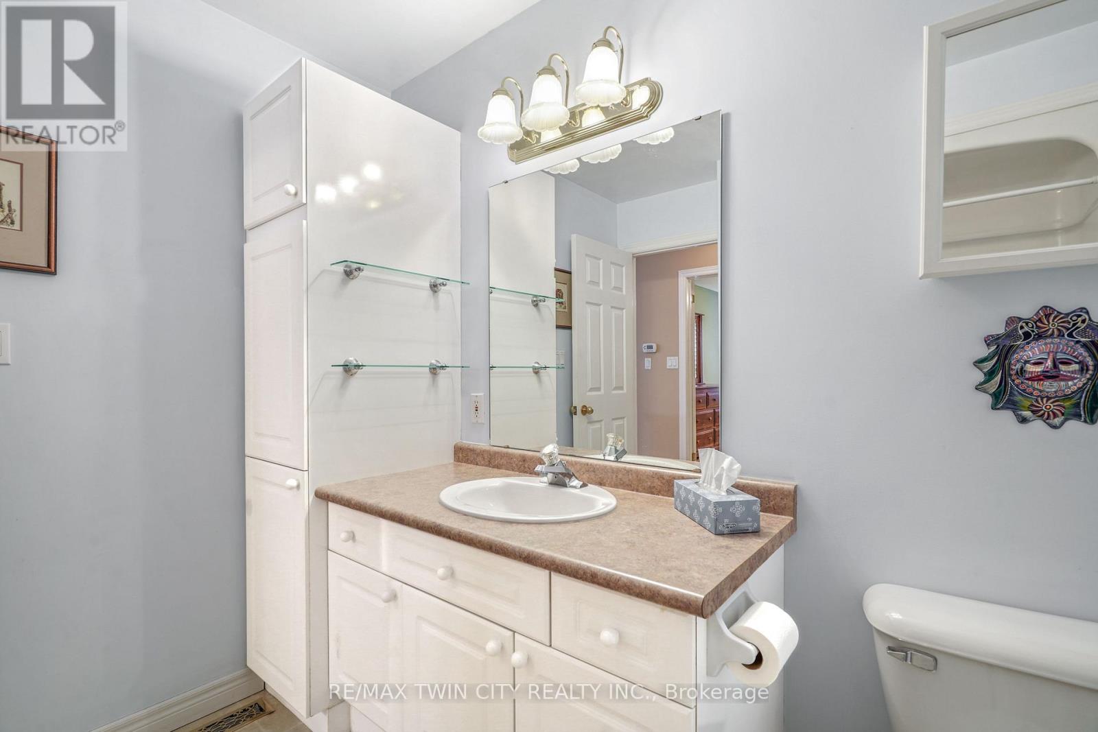 8 - 25 Cobden Court, Brantford, Ontario  N3R 8B5 - Photo 23 - X12456822