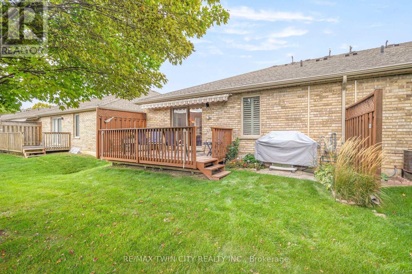 8 - 25 Cobden Court, Brantford, Ontario  N3R 8B5 - Photo 39 - X12456822