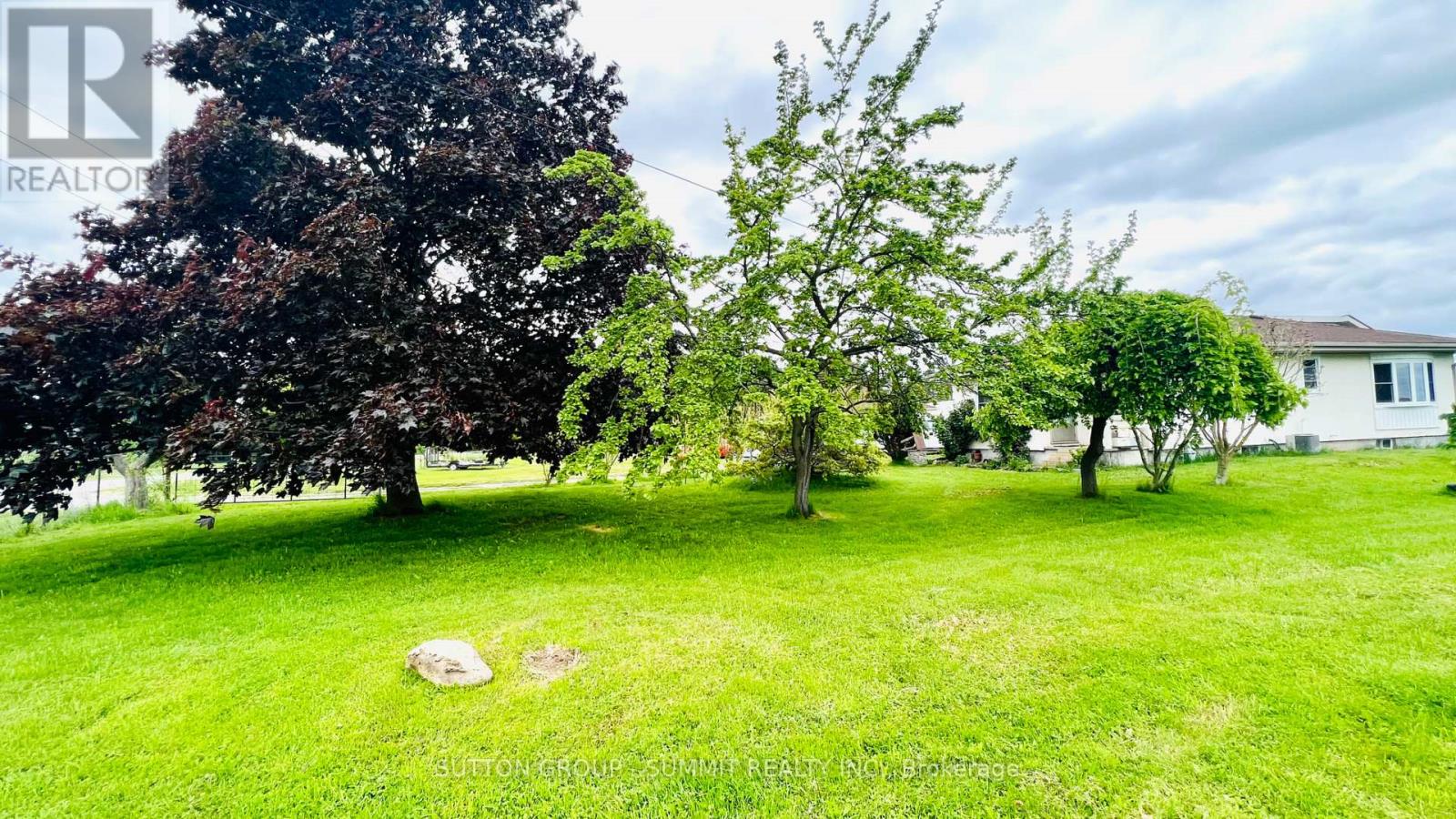 84 East West Line, Niagara-On-The-Lake, Ontario  L0S 1J0 - Photo 14 - X12456828
