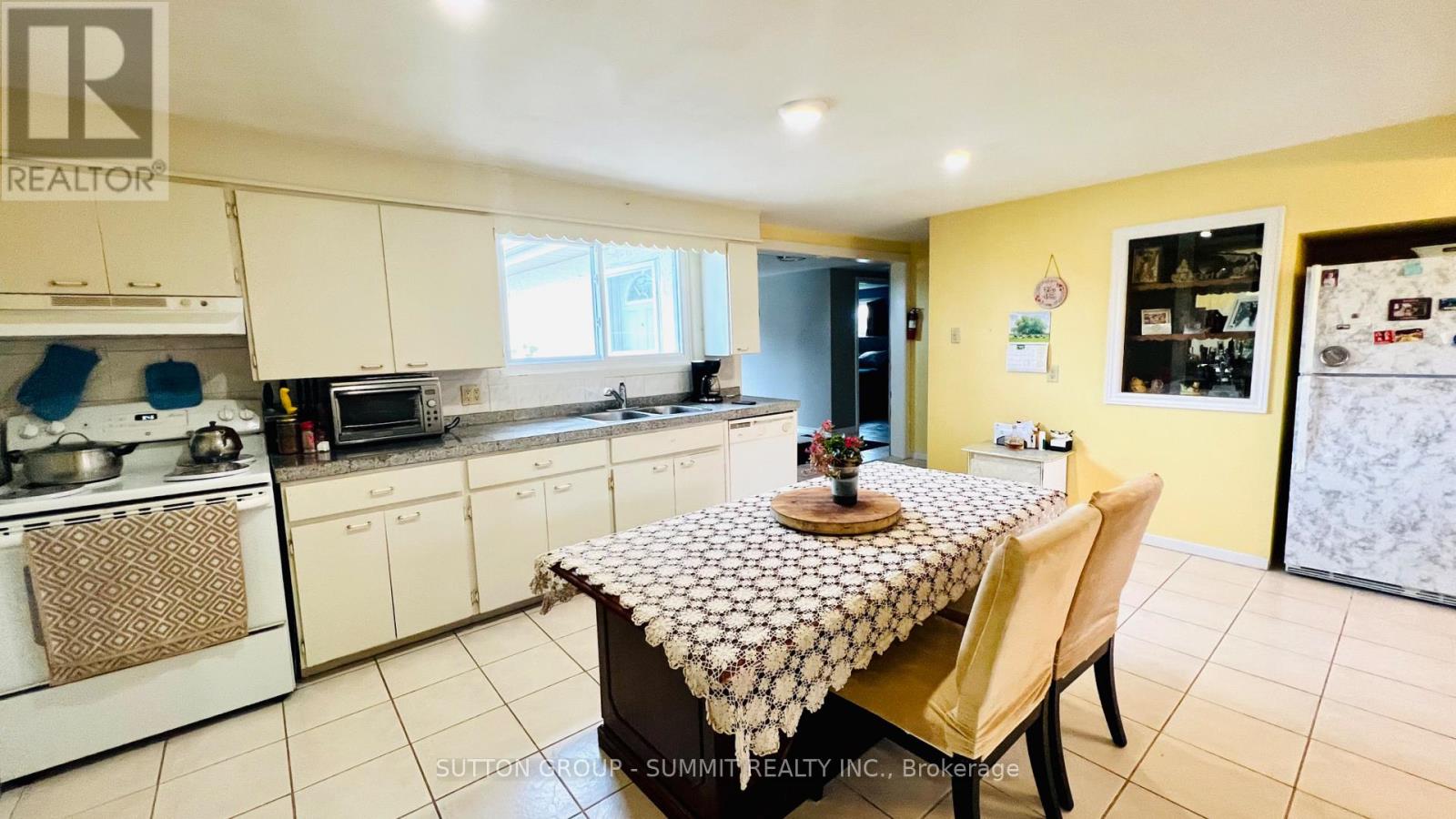 84 East West Line, Niagara-On-The-Lake, Ontario  L0S 1J0 - Photo 19 - X12456828