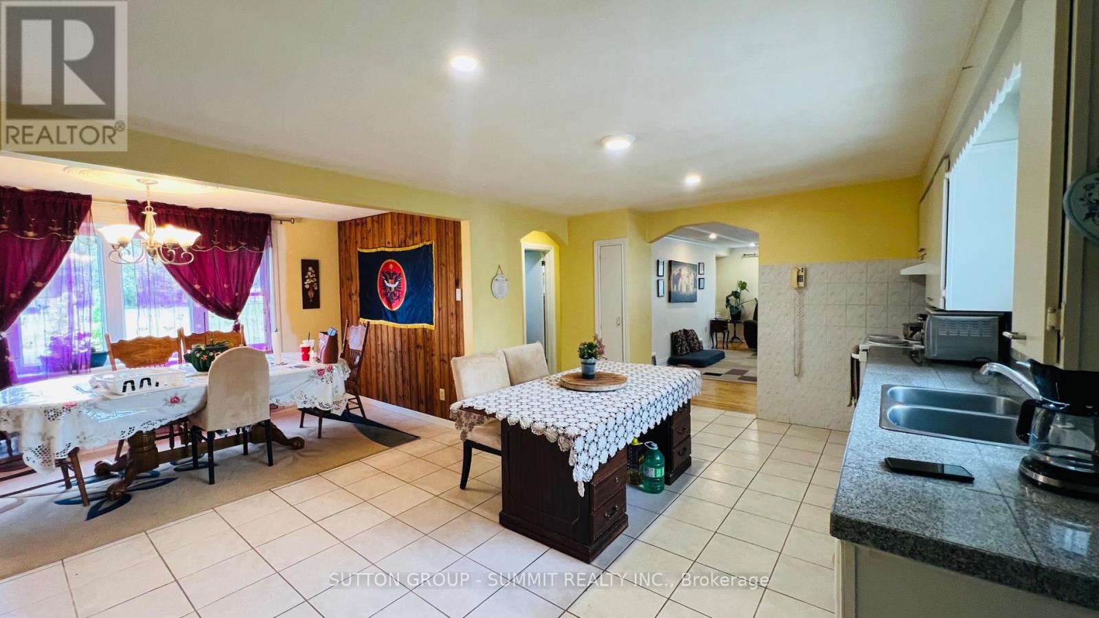 84 East West Line, Niagara-On-The-Lake, Ontario  L0S 1J0 - Photo 23 - X12456828
