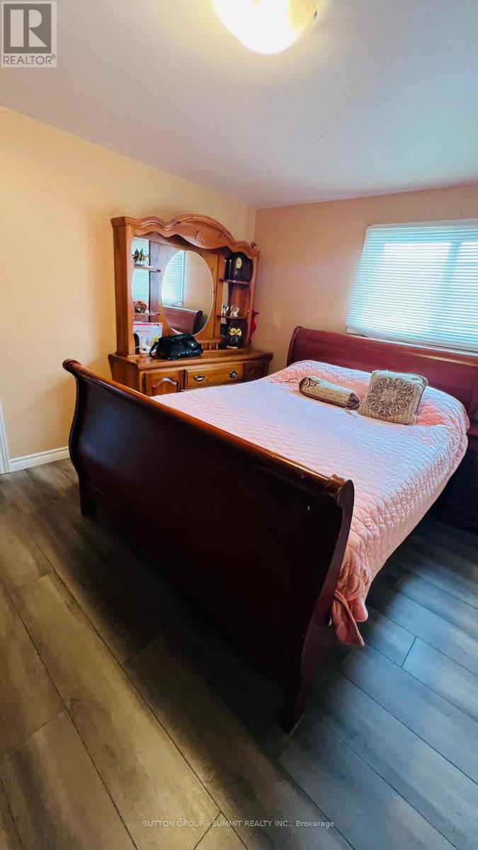 84 East West Line, Niagara-On-The-Lake, Ontario  L0S 1J0 - Photo 29 - X12456828