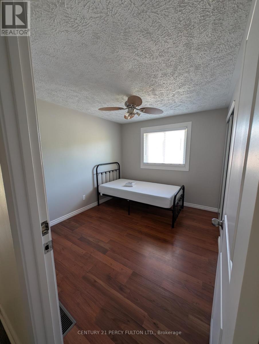 185 Bricker Street, Saugeen Shores, Ontario  N0H 2C1 - Photo 10 - X12456837