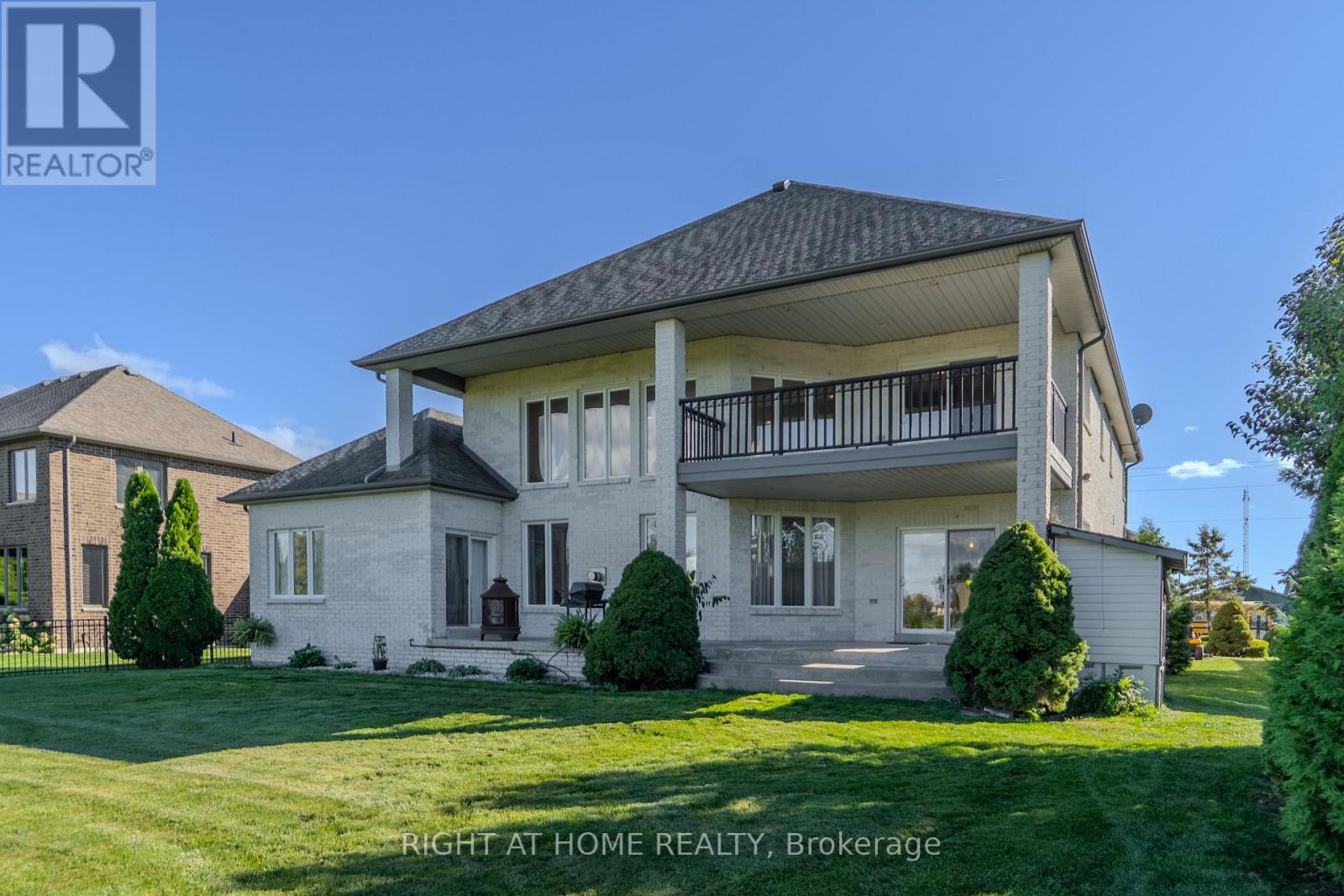 843 County Rd 2, Lakeshore, Ontario  N0R 1A0 - Photo 2 - X12456848