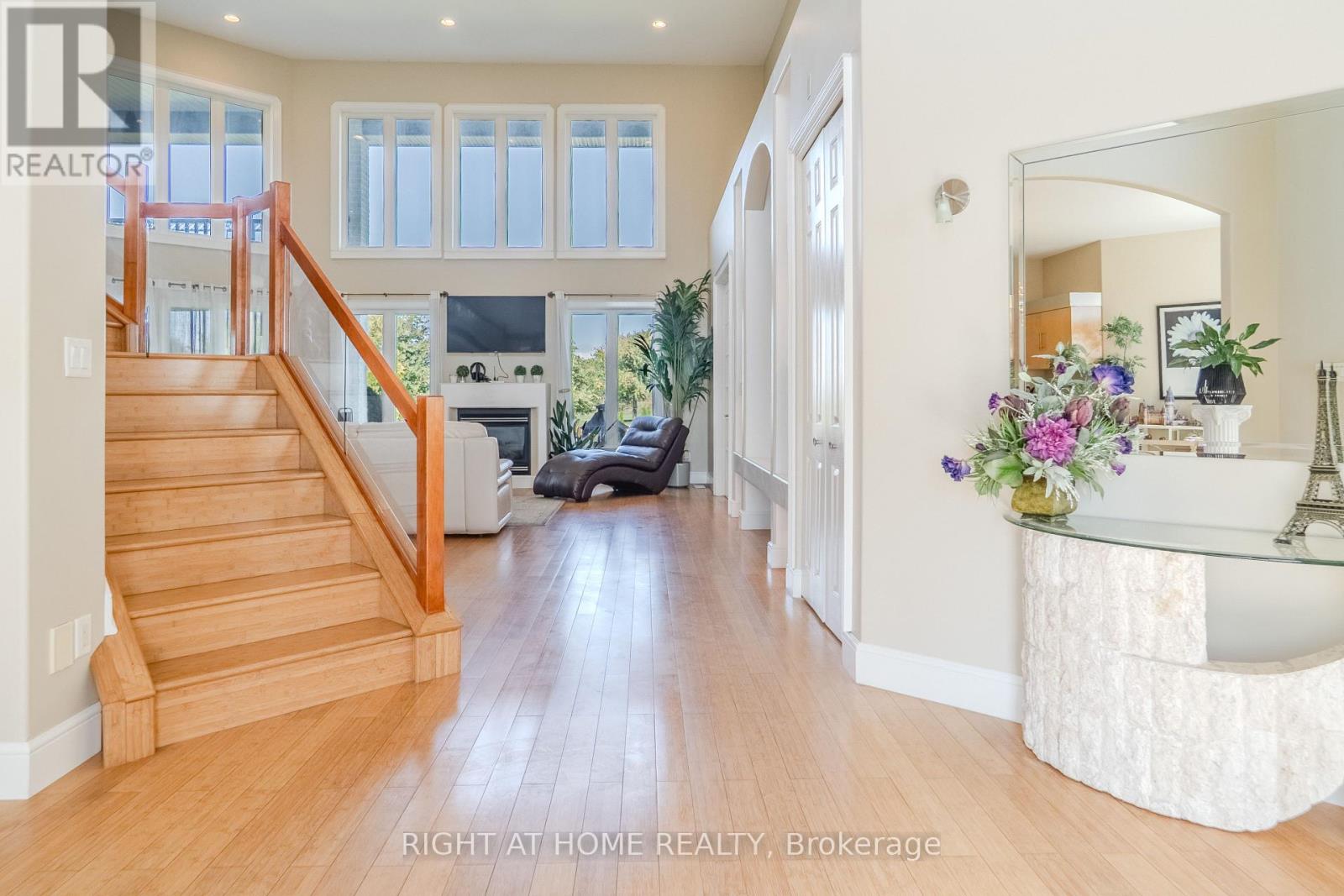 843 County Rd 2, Lakeshore, Ontario  N0R 1A0 - Photo 8 - X12456848