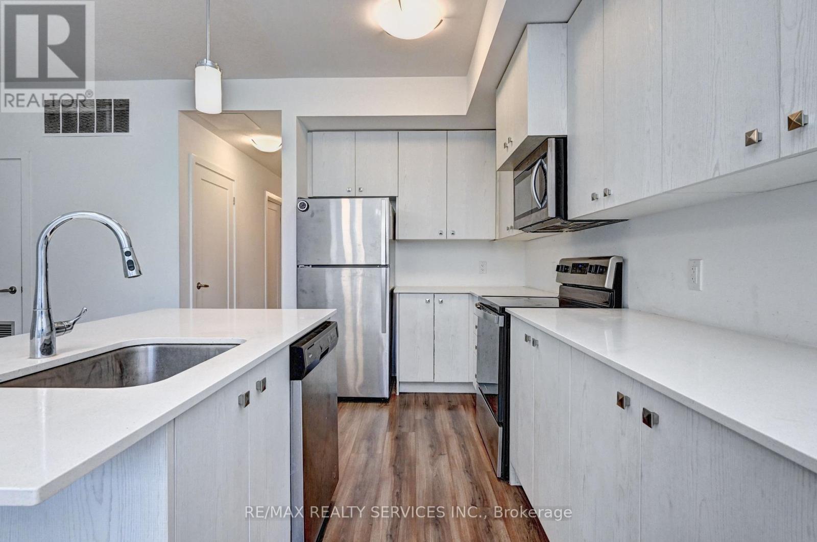 B9 - 10 Palace Street, Kitchener, Ontario  N3E 0J3 - Photo 22 - X12456871