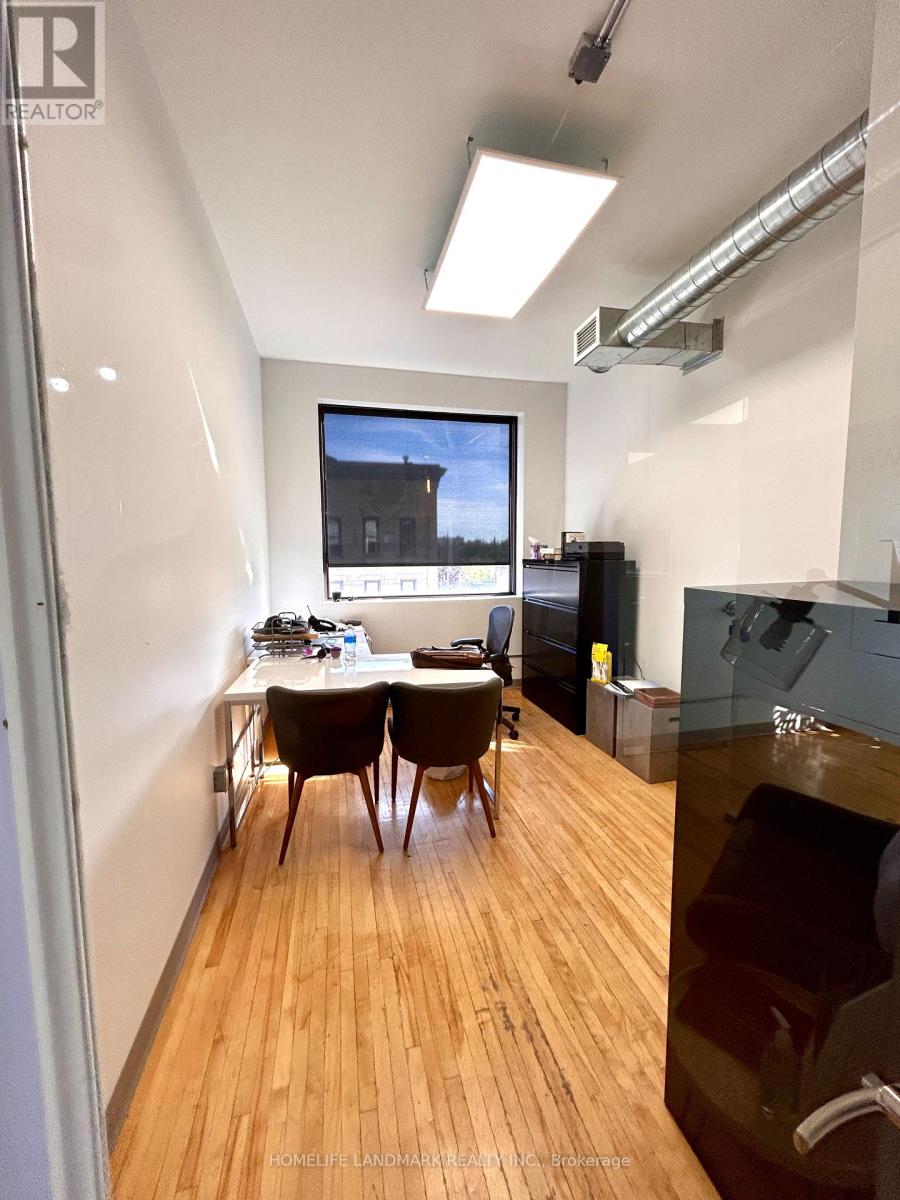 1 King Street N, Waterloo, Ontario  N2J 2W6 - Photo 7 - X12456885