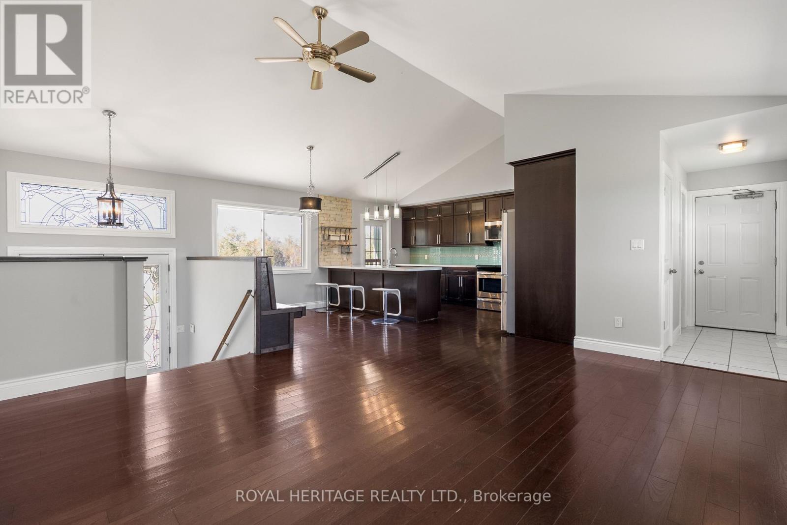 2746 Hwy 36 Highway, Kawartha Lakes (Verulam), Ontario  K0M 1L0 - Photo 5 - X12456903
