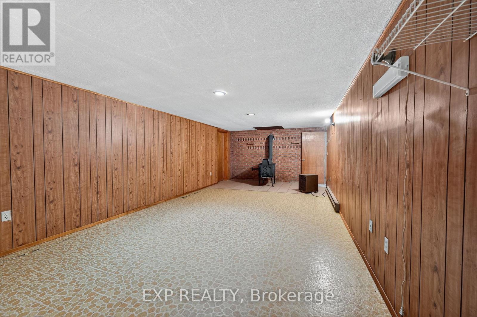 147 Inverness Crescent, Kingston, Ontario  K7M 6G9 - Photo 28 - X12456924
