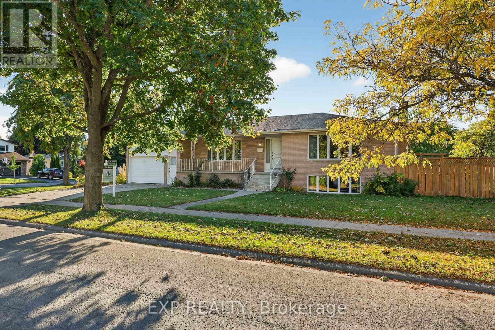 147 Inverness Crescent, Kingston, Ontario  K7M 6G9 - Photo 39 - X12456924