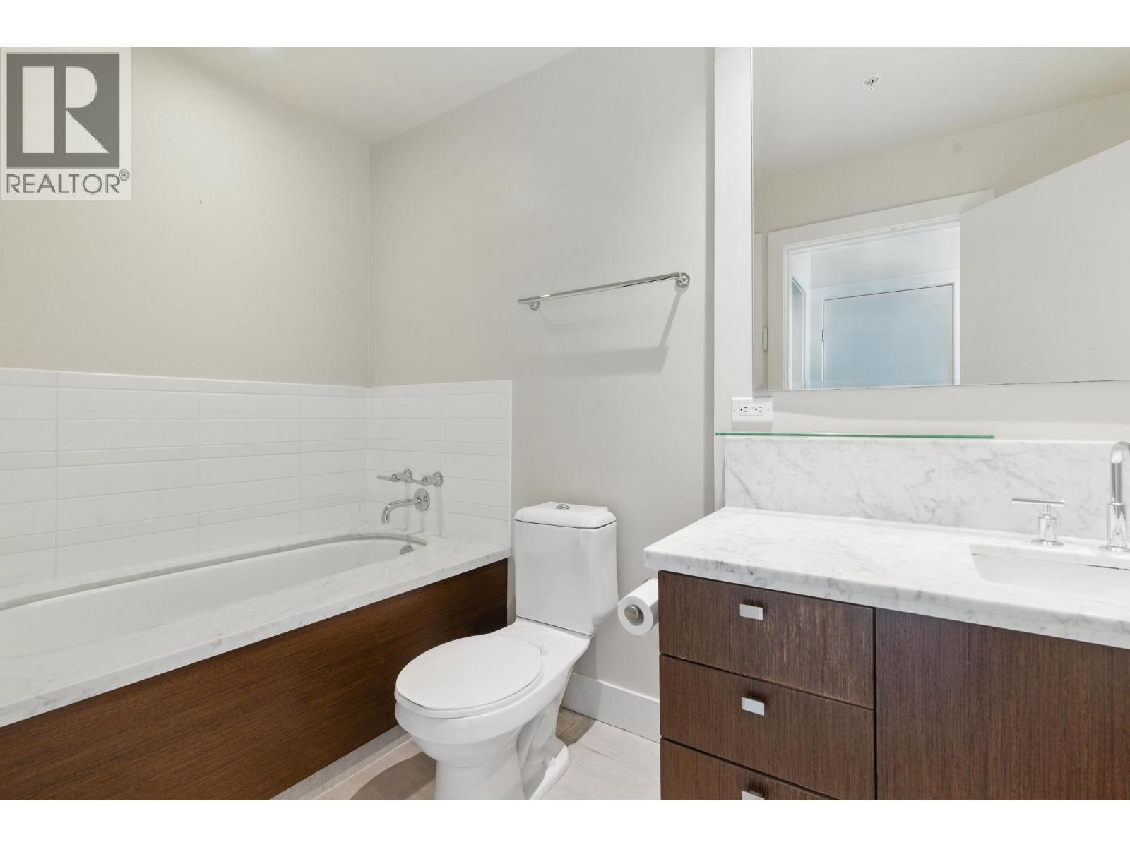 305 6080 Iona Drive, Vancouver, British Columbia  V6T 0A4 - Photo 12 - R3057410