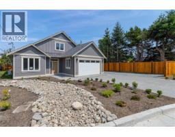 317 Pioneer Cres Parksville
