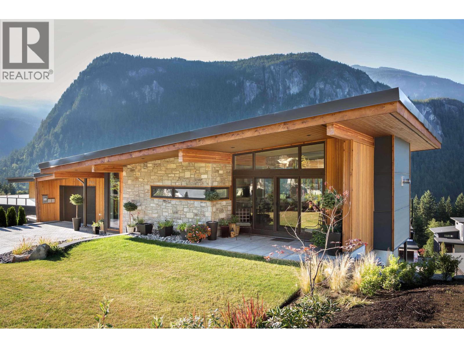 38561 Sky Pilot Drive, Squamish, British Columbia  V8B 0T6 - Photo 37 - R3057399