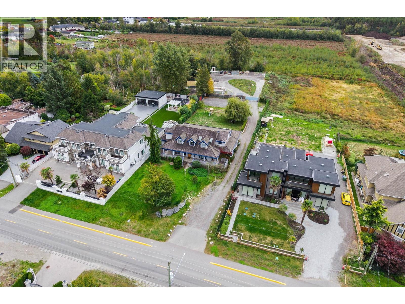 11520 Blundell Road, Richmond, British Columbia  V6Y 1L3 - Photo 2 - R3057404