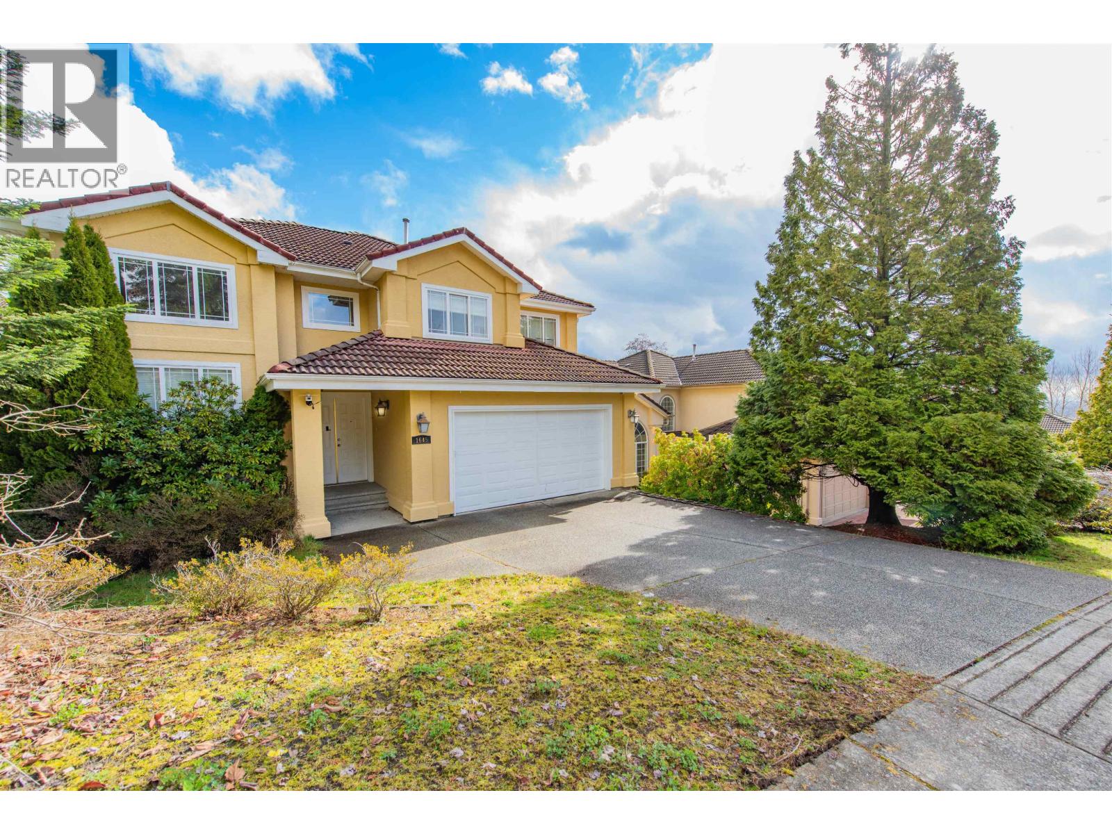 1645 Pinetree Way, Coquitlam, British Columbia  V3E 3B7 - Photo 2 - R3057407