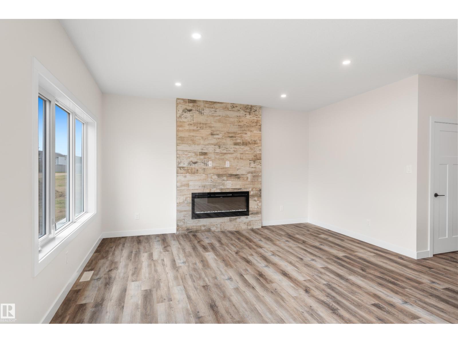 5121 53a Av, Legal, Alberta  T0G 1L0 - Photo 5 - E4461692