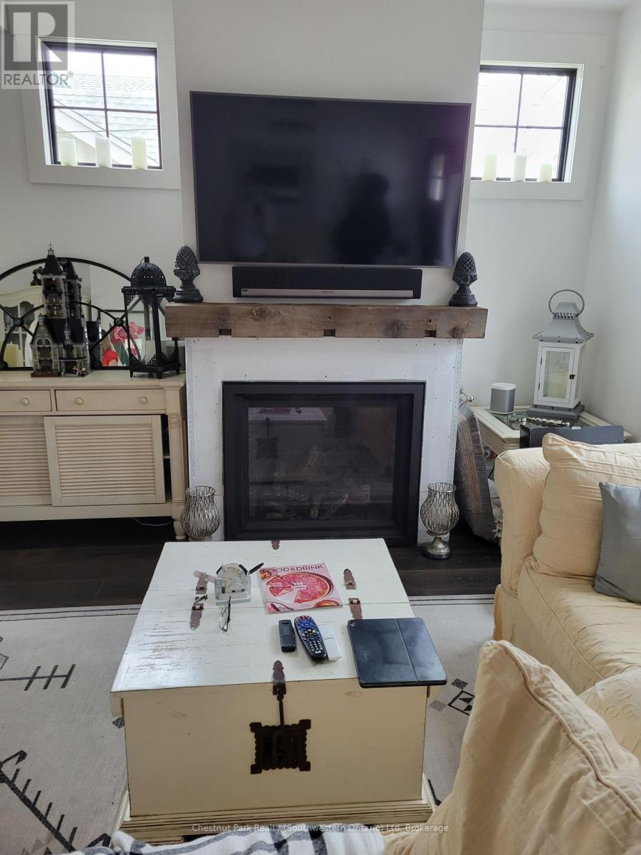 114-116 Arthur Street, Guelph, Ontario  N1E 4V2 - Photo 6 - X12454729