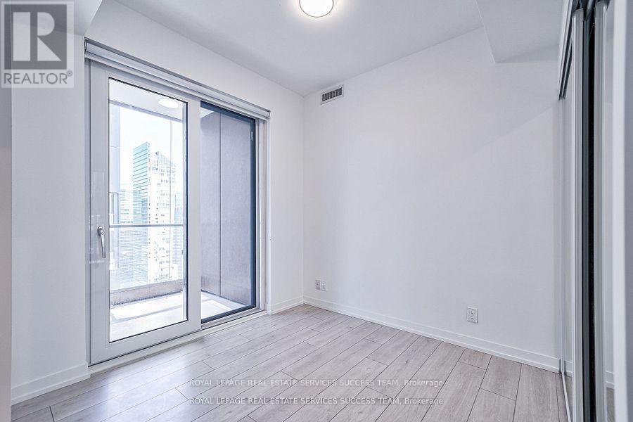 4711 - 55 Mercer Street, Toronto, Ontario  M5V 3W2 - Photo 11 - C12456914