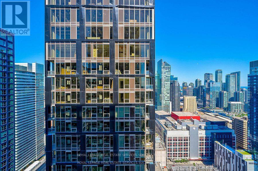4711 - 55 Mercer Street, Toronto, Ontario  M5V 3W2 - Photo 16 - C12456914