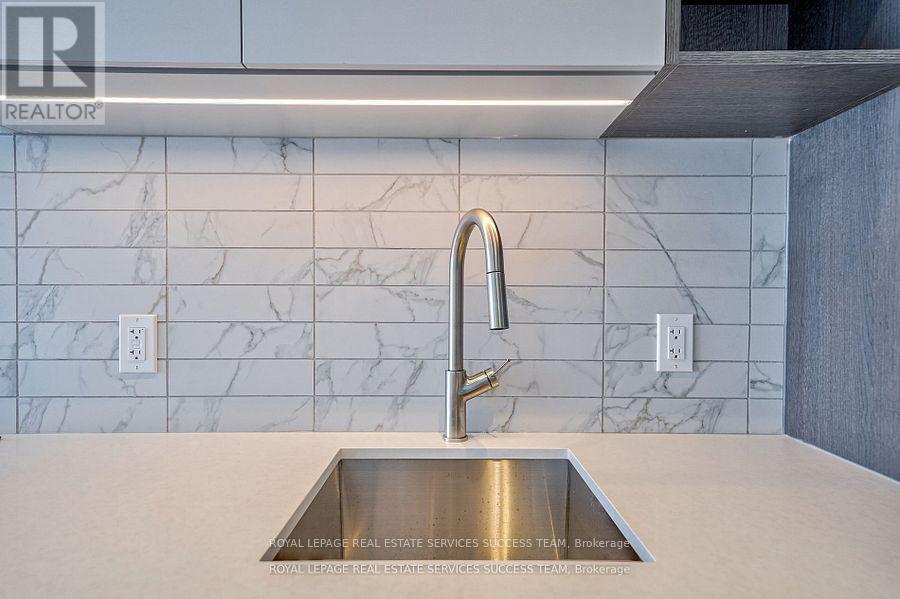 4711 - 55 Mercer Street, Toronto, Ontario  M5V 3W2 - Photo 19 - C12456914