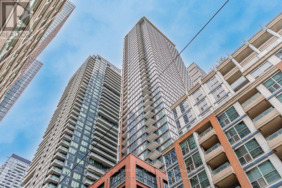 4711 - 55 Mercer Street, Toronto, Ontario  M5V 3W2 - Photo 2 - C12456914