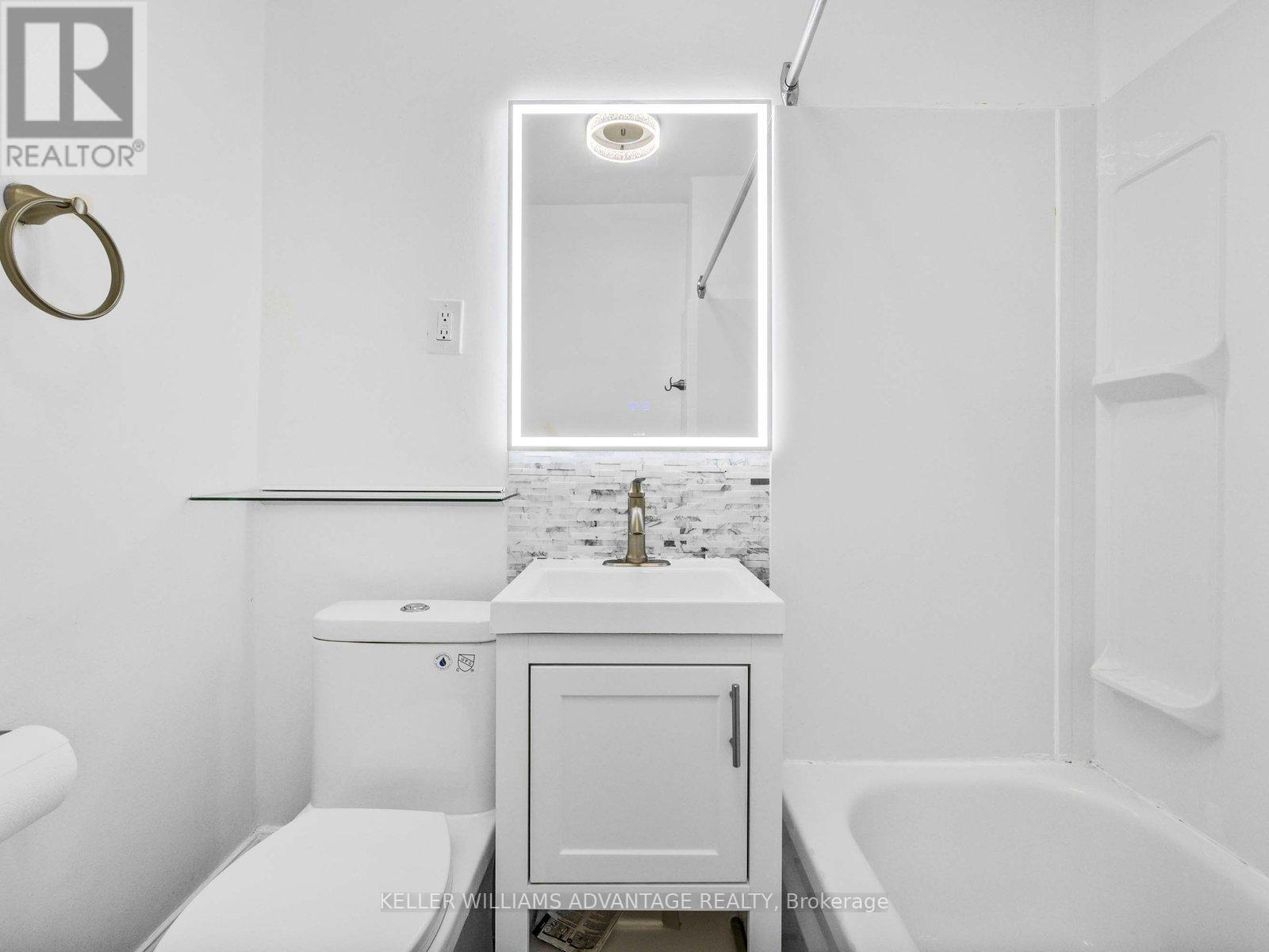 2nd Floor Unit 3 - 347 Walmer Road, Toronto, Ontario  M5R 2Y3 - Photo 21 - C12456915